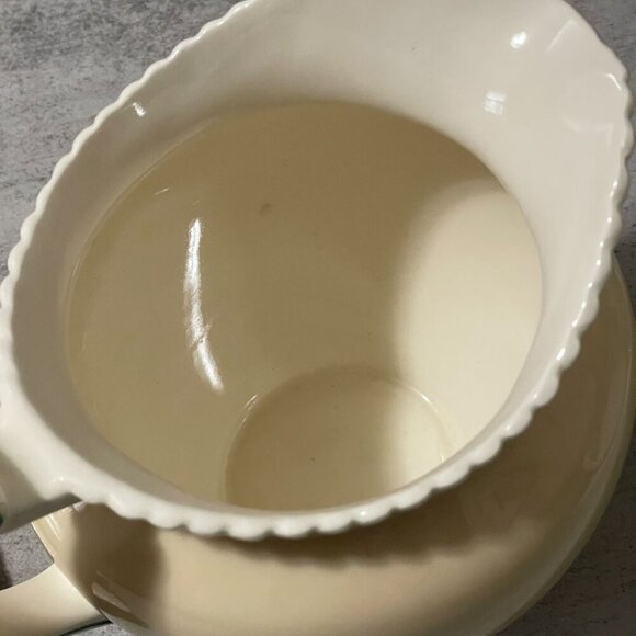 Vintage Johnson Brothers California Fruit 40 oz Beige Pitcher England c.1930 - Picture 7 of 9